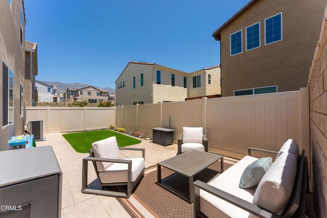 2169 Pomegranate Street, Santa Paula, CA 93060