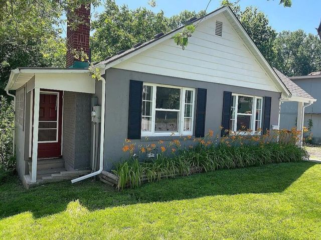 705 S Hawthorne Avenue, Independence, MO 64053