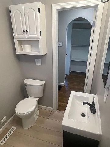 705 S Hawthorne Avenue, Independence, MO 64053