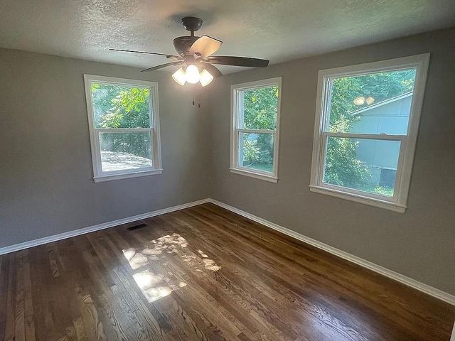 705 S Hawthorne Avenue, Independence, MO 64053