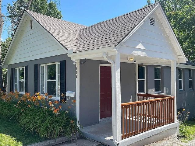 705 S Hawthorne Avenue, Independence, MO 64053