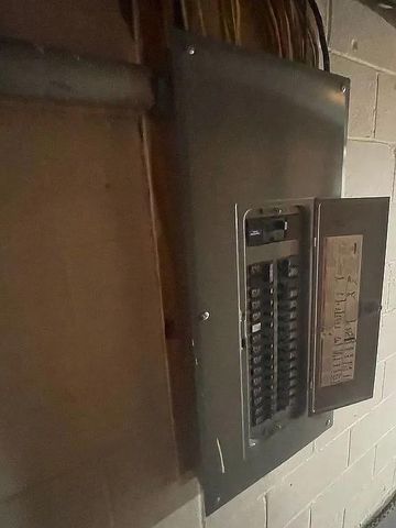 705 S Hawthorne Avenue, Independence, MO 64053