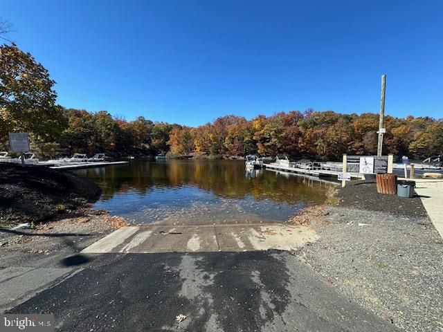 700 MASTERS DR, Cross Junction, VA 22625