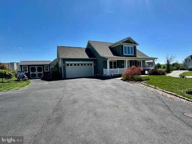 700 MASTERS DR, Cross Junction, VA 22625