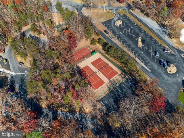 700 MASTERS DR, Cross Junction, VA 22625