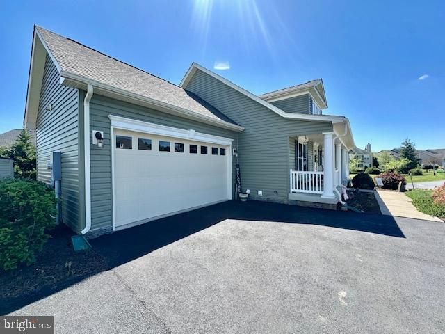700 MASTERS DR, Cross Junction, VA 22625