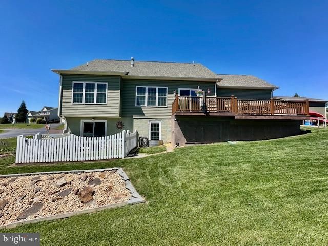 700 MASTERS DR, Cross Junction, VA 22625