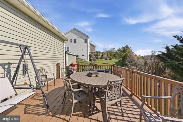 700 MASTERS DR, Cross Junction, VA 22625