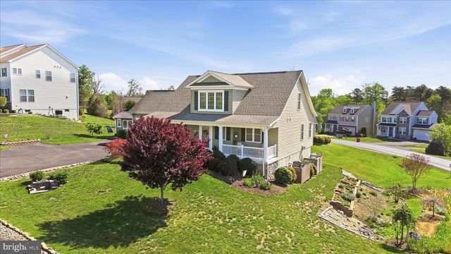 700 MASTERS DR, Cross Junction, VA 22625