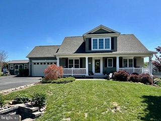 700 MASTERS DR, Cross Junction, VA 22625