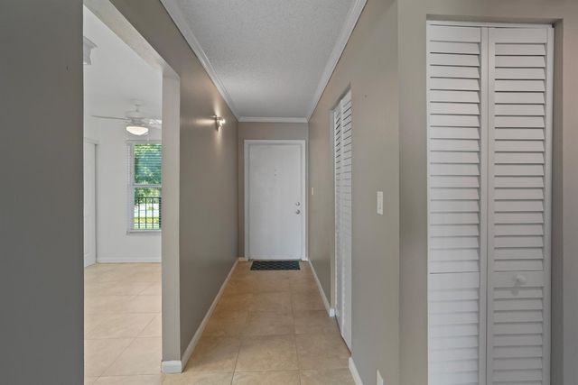 4550 NW 18th Avenue 301, Deerfield Beach, FL 33064