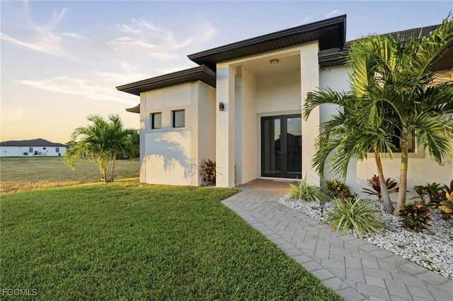 2019 NE 34th TER, Cape Coral, FL 33909