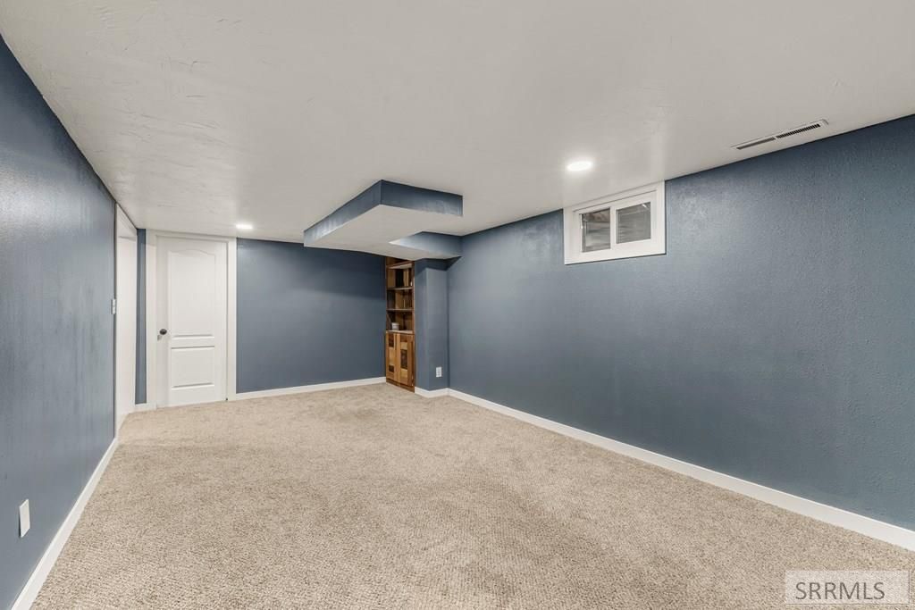 Image 17 of property listing at 161 Beacon Drive, Idaho Falls, ID 83402