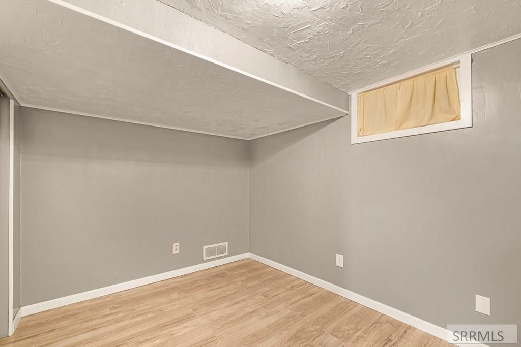 Image 19 of property listing at 161 Beacon Drive, Idaho Falls, ID 83402