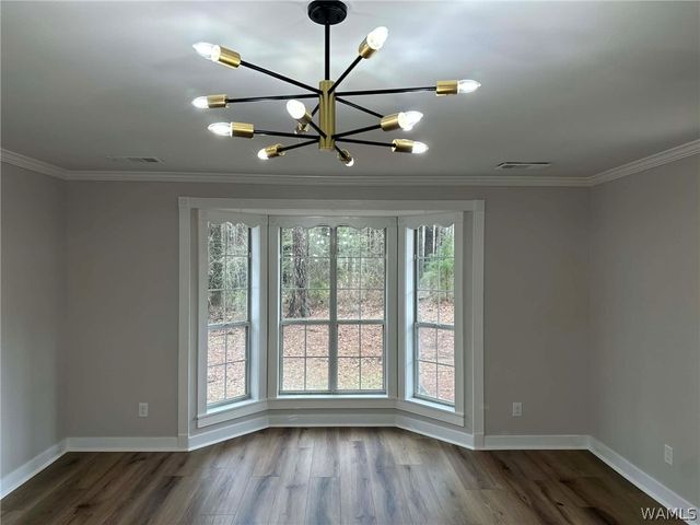 616 7th NW, Reform, AL 35481