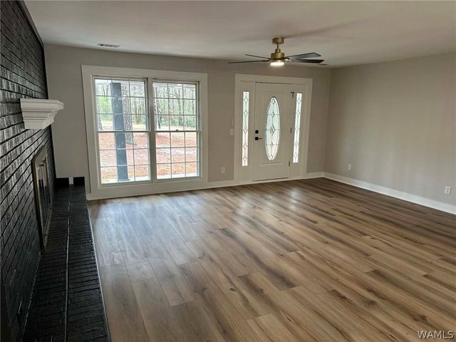 616 7th NW, Reform, AL 35481