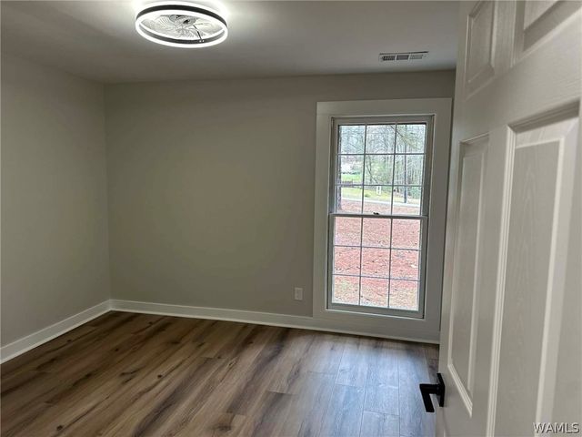 616 7th NW, Reform, AL 35481