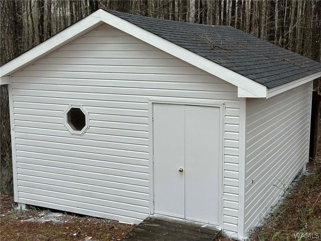 616 7th NW, Reform, AL 35481