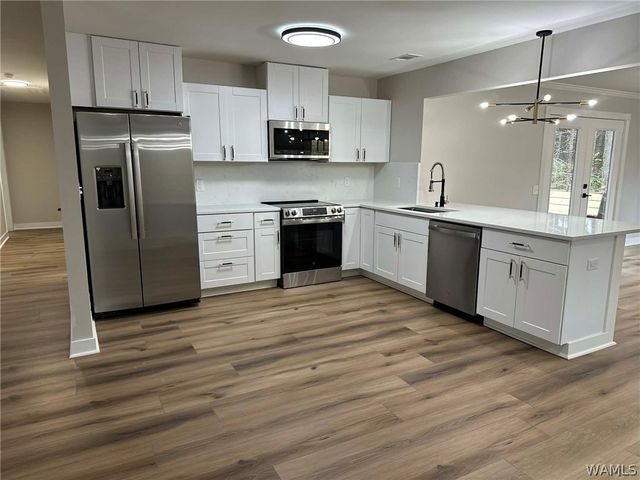 616 7th NW, Reform, AL 35481