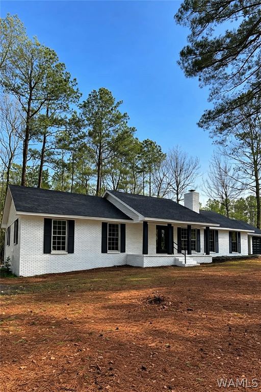 616 7th NW, Reform, AL 35481