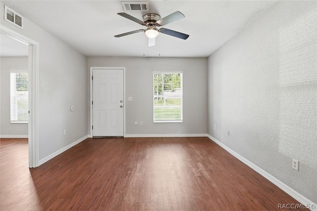 9271 N Peachtree Way, Citrus Springs, FL 34434