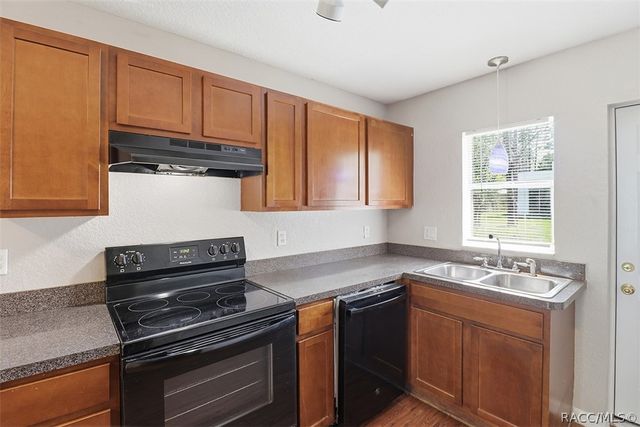 9271 N Peachtree Way, Citrus Springs, FL 34434
