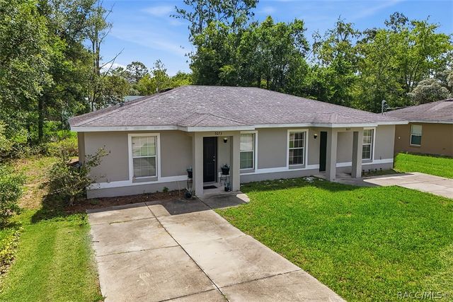 9271 N Peachtree Way, Citrus Springs, FL 34434