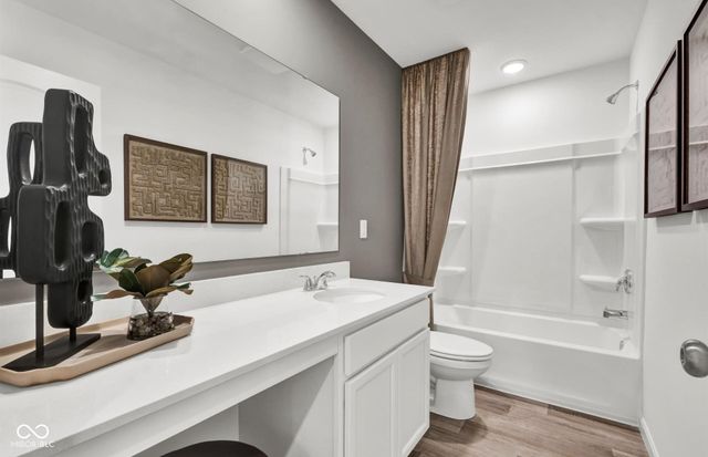 2401 Zion Trail, Greenwood, IN 46143