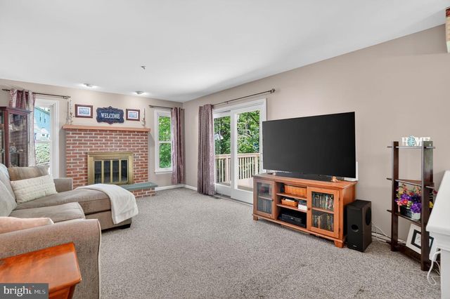 210 GYPSIE LN, West Chester, PA 19380