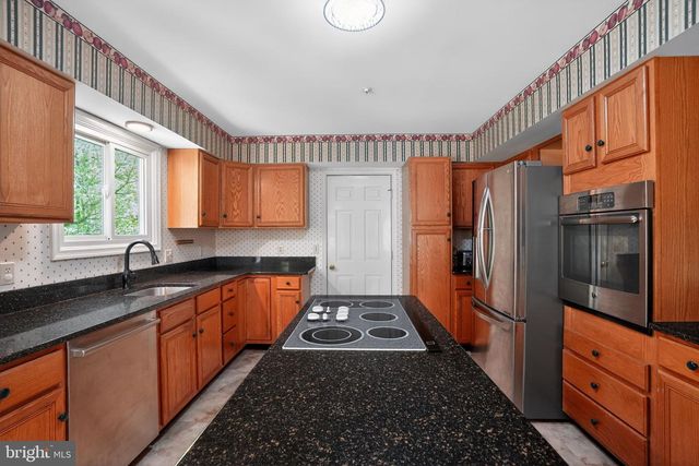 210 GYPSIE LN, West Chester, PA 19380