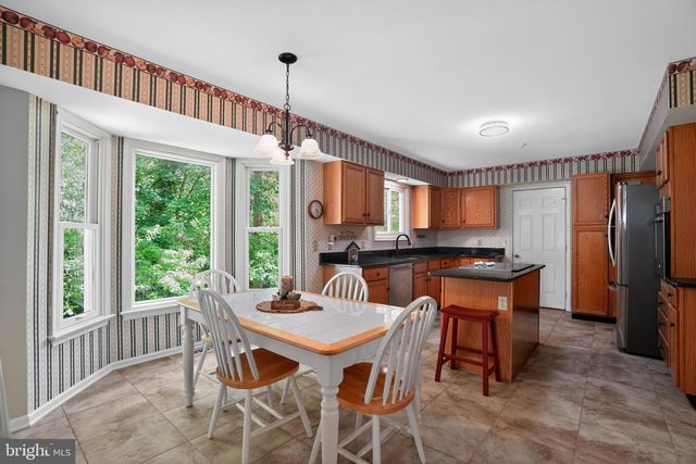 210 GYPSIE LN, West Chester, PA 19380