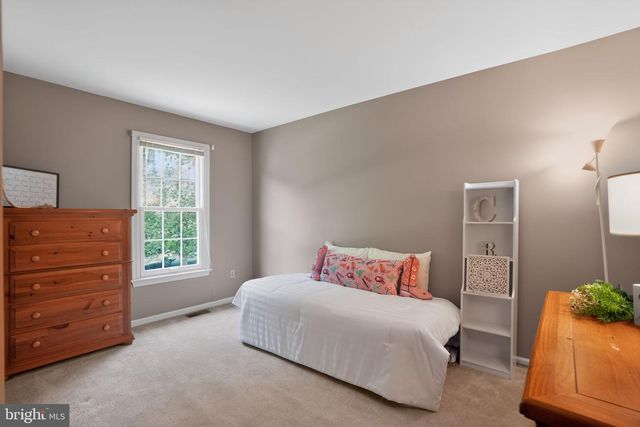 210 GYPSIE LN, West Chester, PA 19380