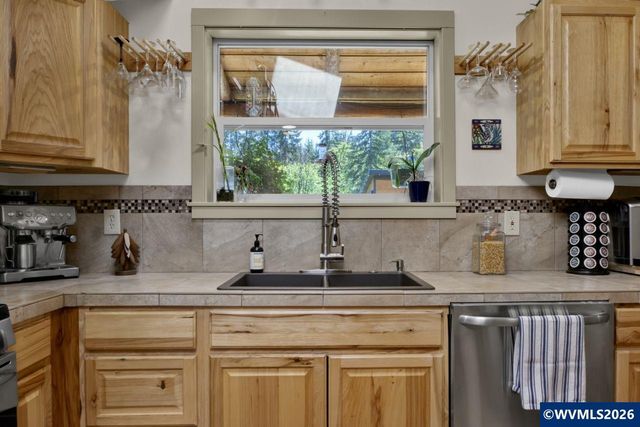 23830 Old Peak Rd, Philomath, OR 97370