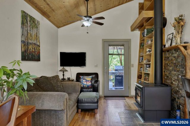 23830 Old Peak Rd, Philomath, OR 97370