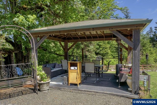 23830 Old Peak Rd, Philomath, OR 97370