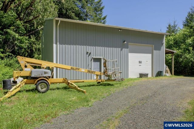 23830 Old Peak Rd, Philomath, OR 97370