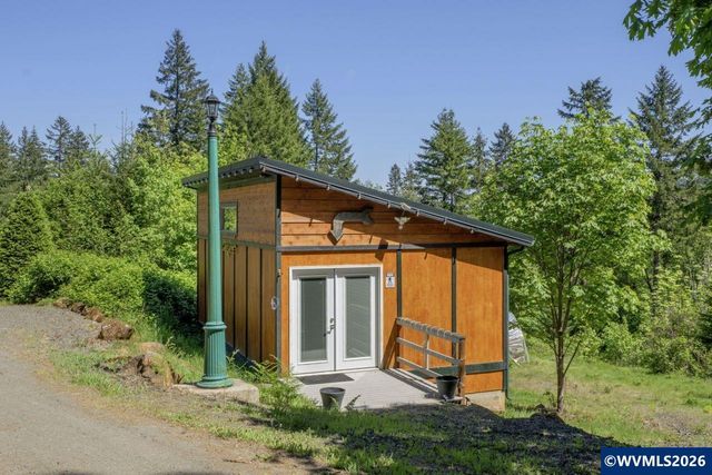 23830 Old Peak Rd, Philomath, OR 97370