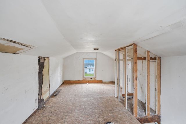 187 New Street, Galesburg, MI 49053