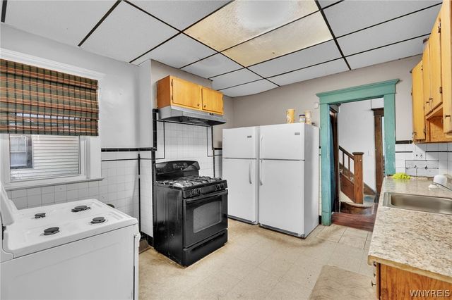 125 Winspear Avenue, Buffalo, NY 14214