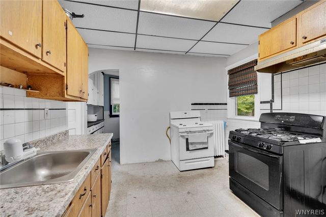 125 Winspear Avenue, Buffalo, NY 14214