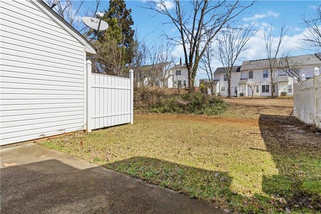 5559 Strathmoor Manor Circle, Lithonia, GA 30058