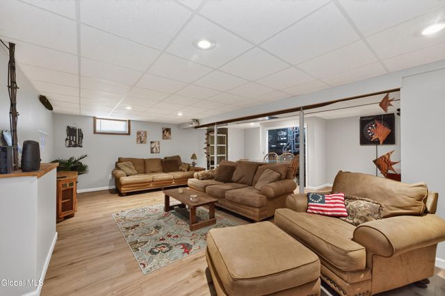 4 Stottle Lane, Glenville, NY 12302