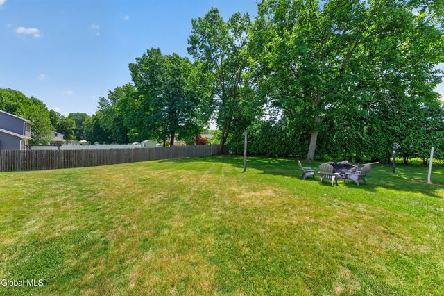 4 Stottle Lane, Glenville, NY 12302