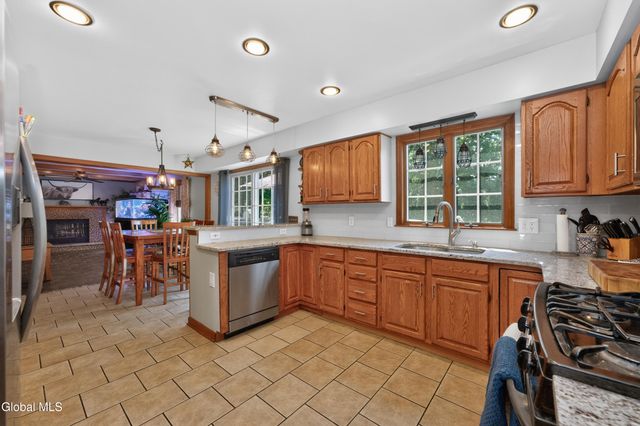 4 Stottle Lane, Glenville, NY 12302