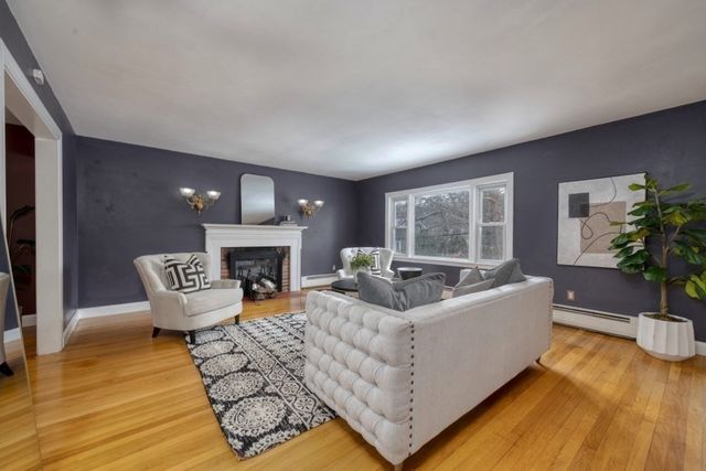 193 Vincent Rd, Dedham, MA 02026