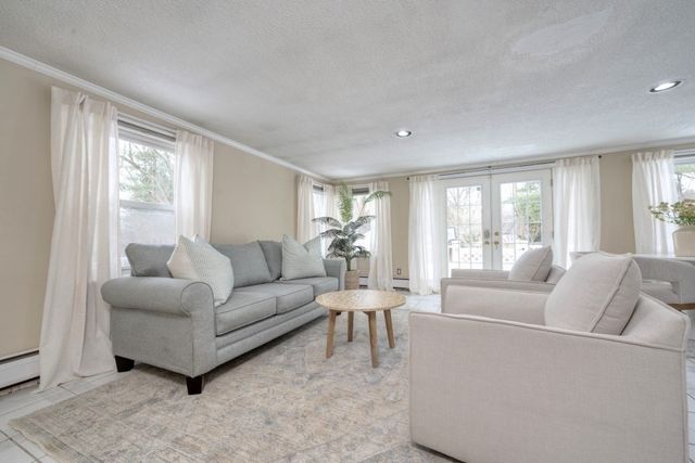 193 Vincent Rd, Dedham, MA 02026