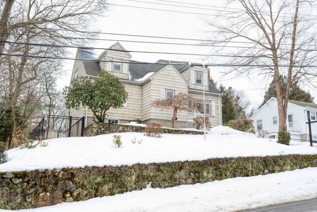 193 Vincent Rd, Dedham, MA 02026