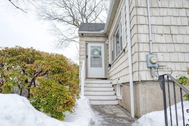 193 Vincent Rd, Dedham, MA 02026