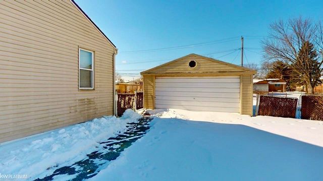 26671 Belleair Street, Roseville, MI 48066