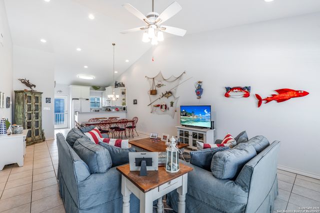 1901 S Station St #121, Port Aransas, TX 78373